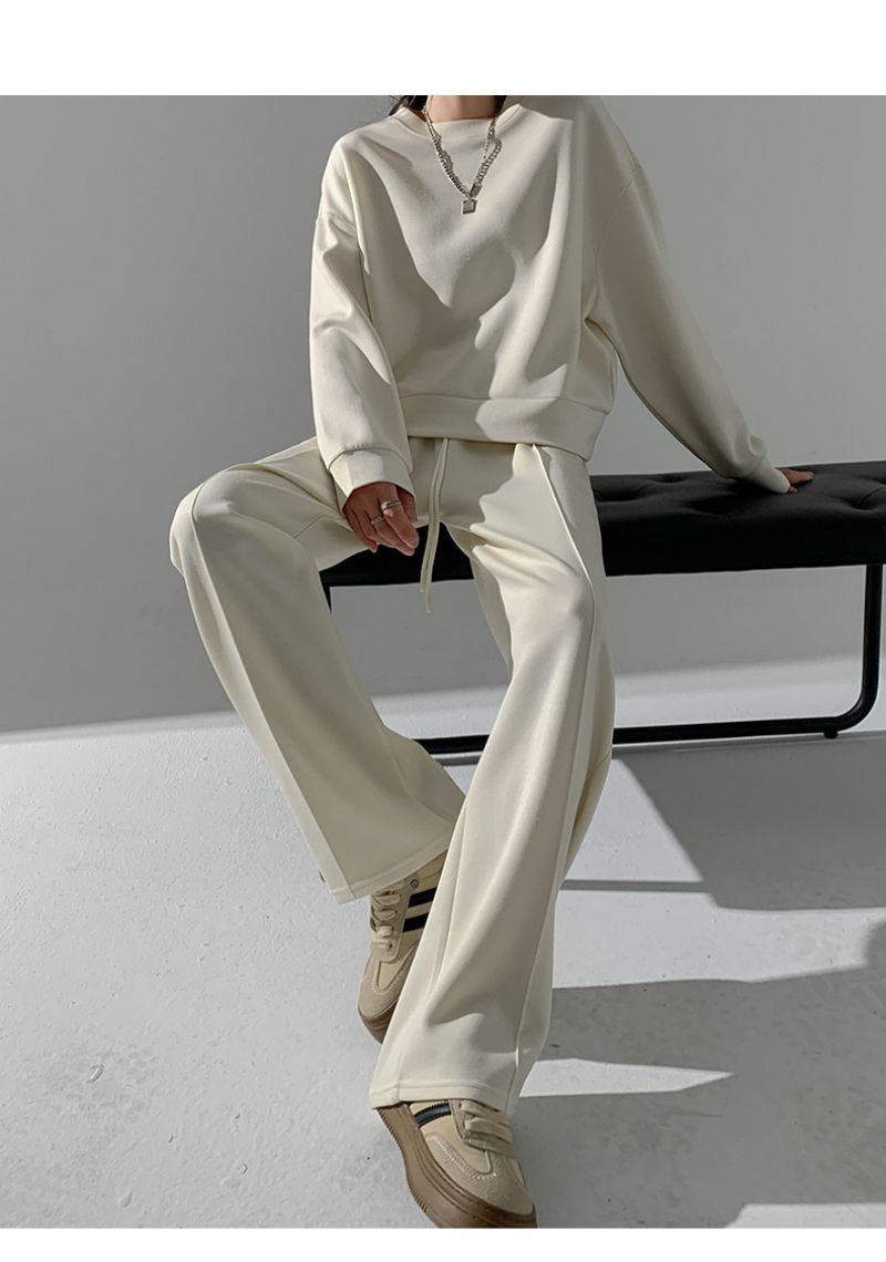 Treninginis laisvalaikio kostiumėlis